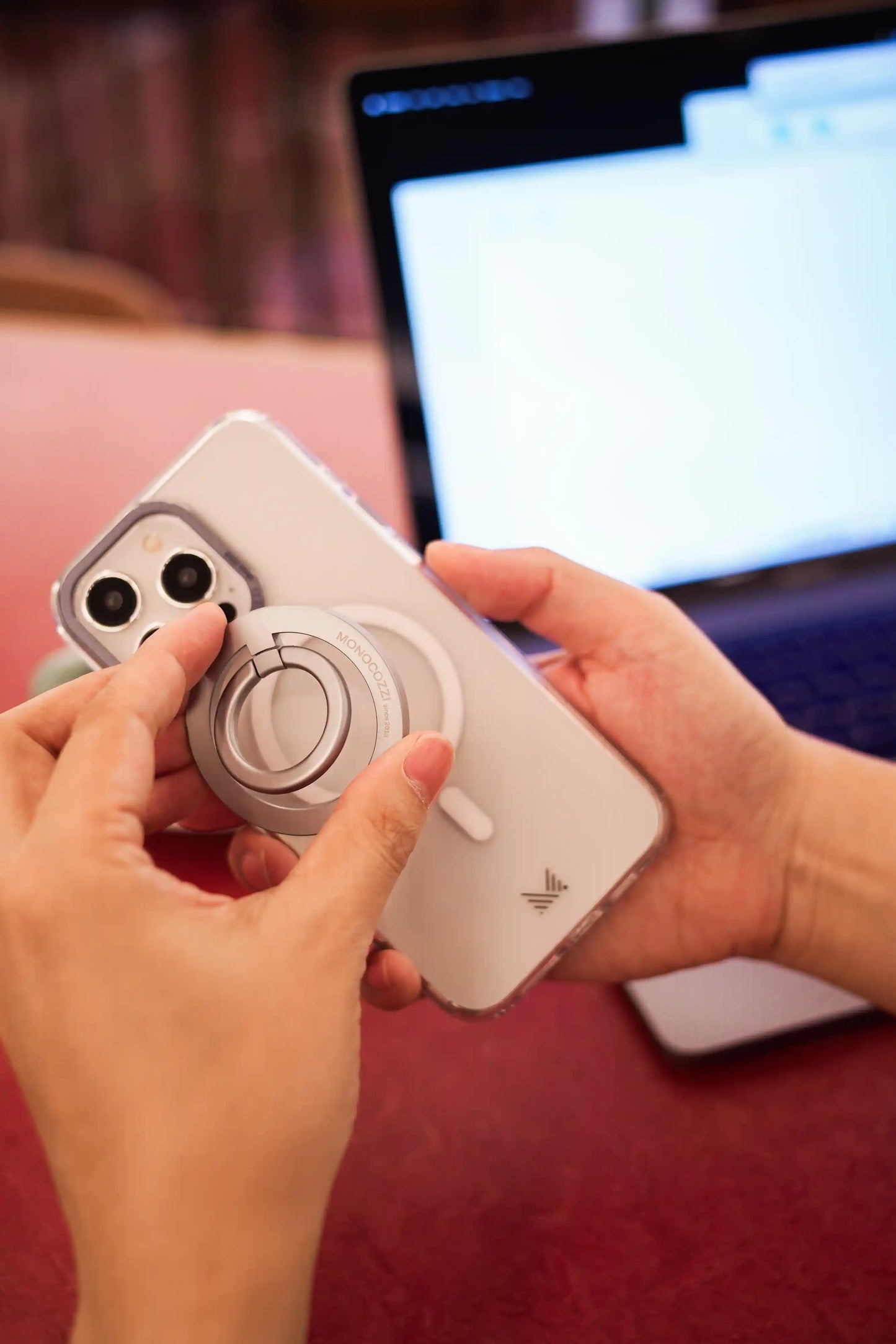 MONOCOZZI ESSENTIALS Magnetic Ring for iPhone (Silver)