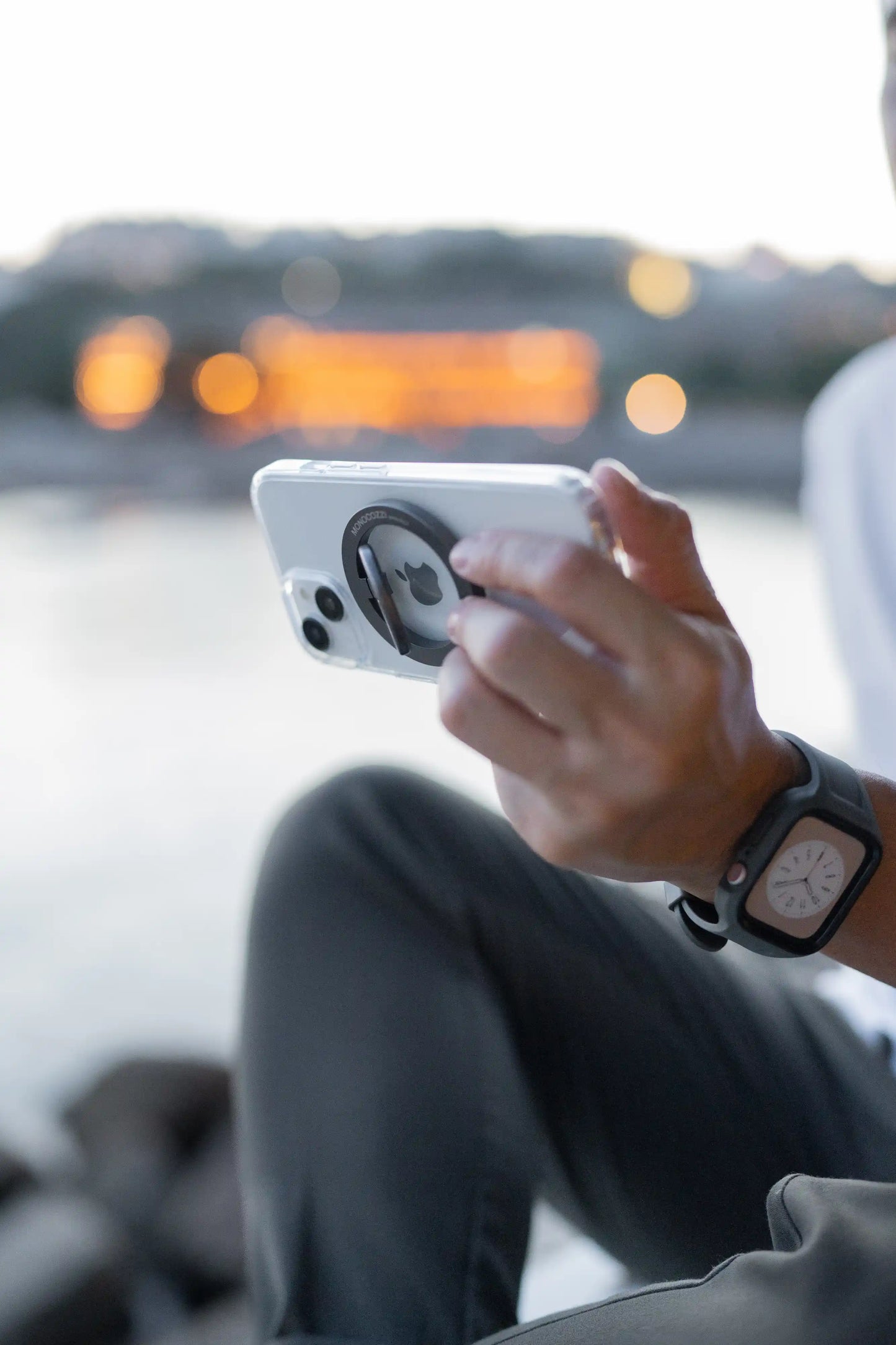 MONOCOZZI ESSENTIALS Magnetic Ring for iPhone (Space Grey)