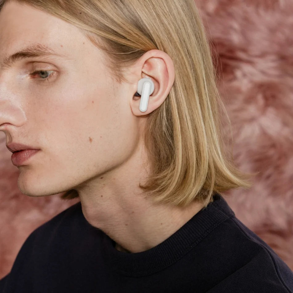 SUDIO A3 PRO True Wireless Noise Cancelling All-Day Earbuds (Fog White）
